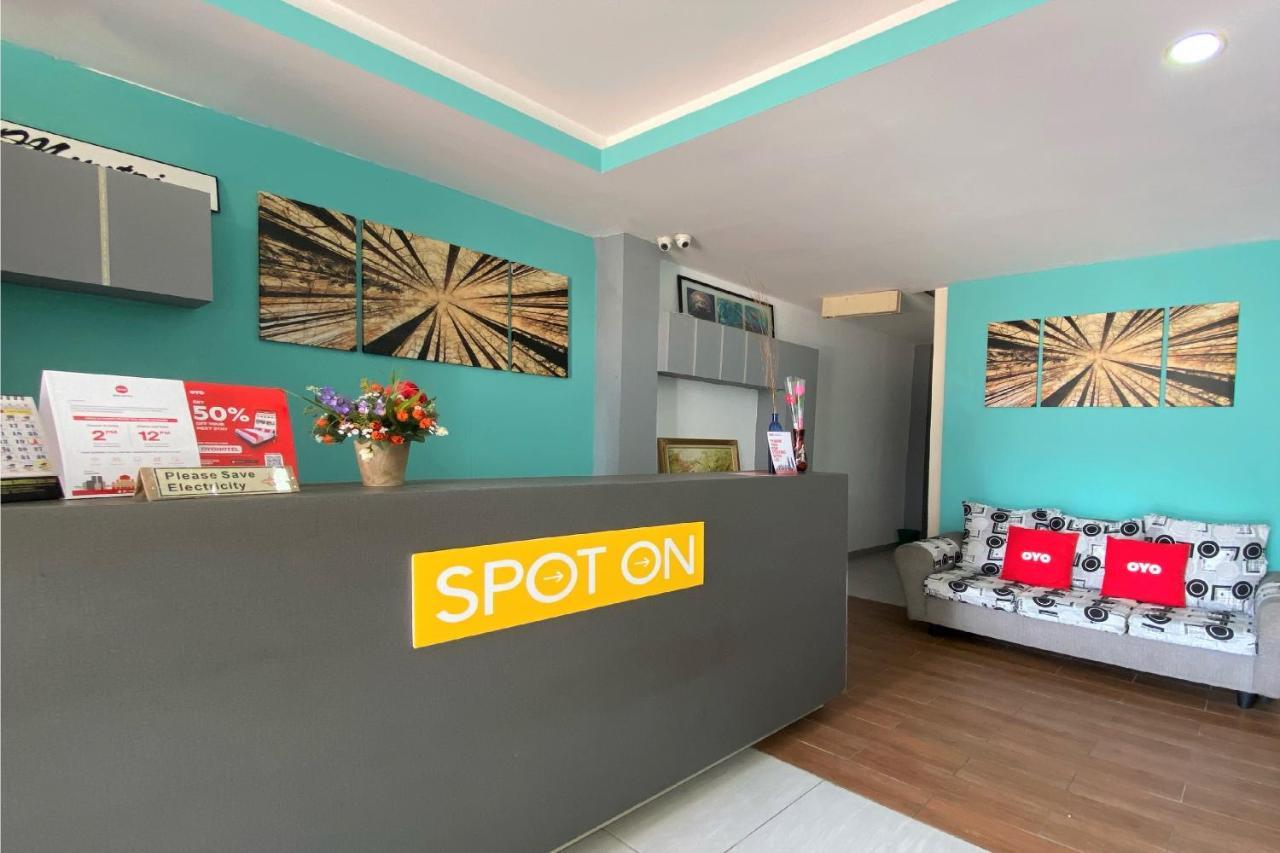 Spot On 90283 Twenty Seven Muntri Hotell Tanjung Bungah  Exteriör bild
